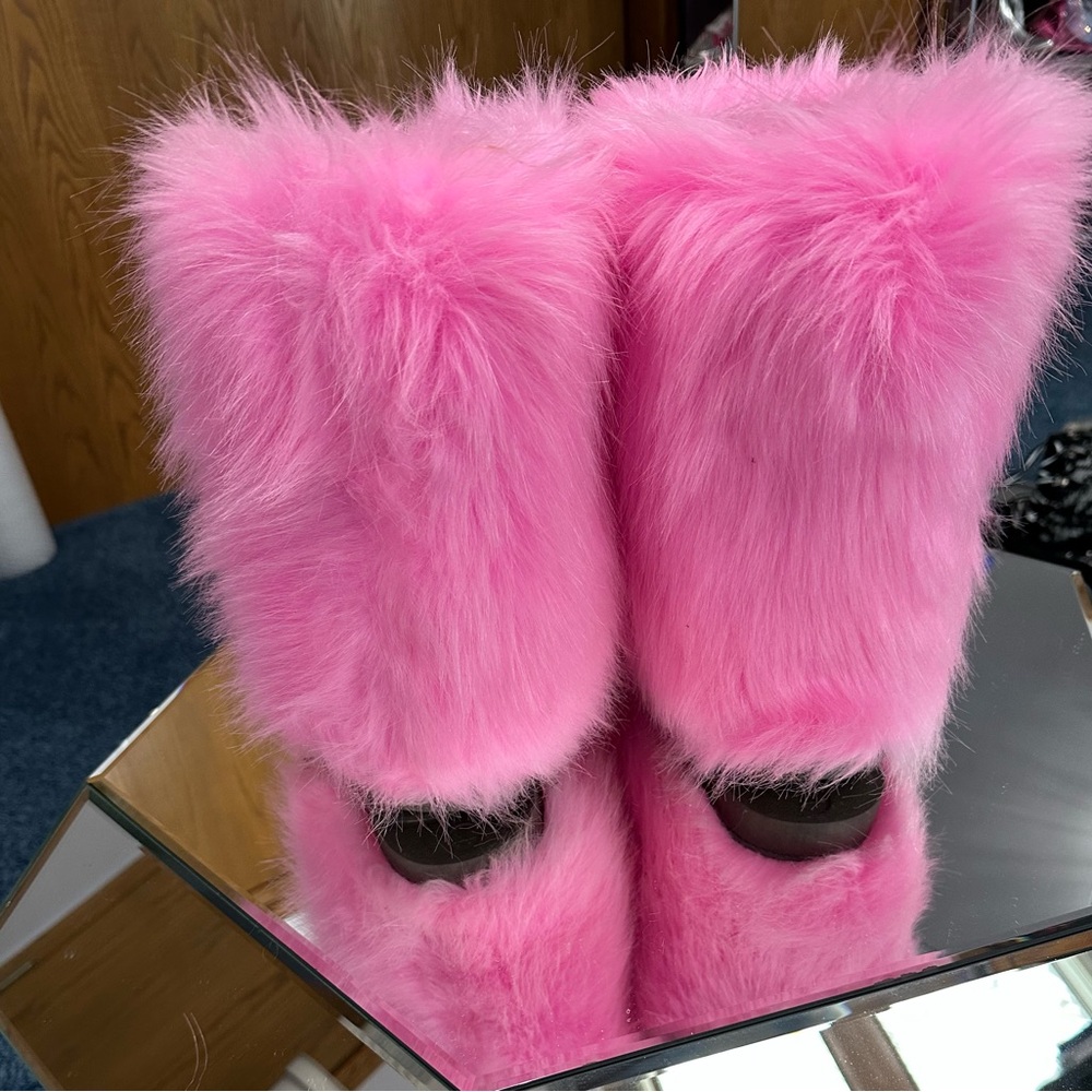 Pink Furry Boots - Picture 3 of 9